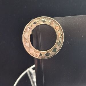 Vintage Goldtone Circle scarf  pin brooch with etching.
